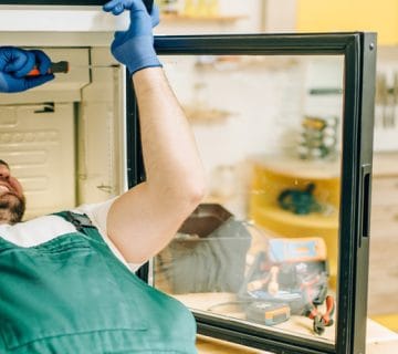 نمایندگی تعمیرات یخچال شارپ در کرج